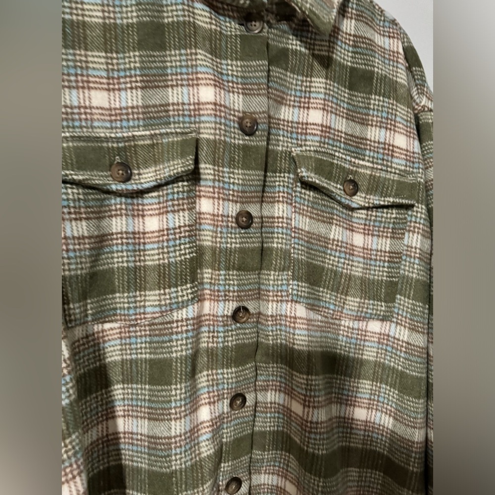 Dip - Soft Green Plaid Shacket - Picture 4 of 10
